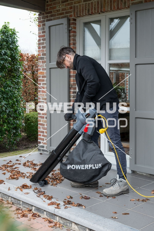 POWEG9013 -  Elektrický vysavač / foukač 3.300W