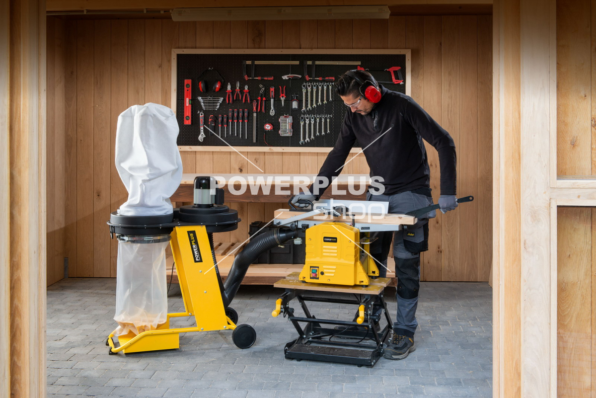 POWX2040 - Protahovačka / hoblovka 1 500W